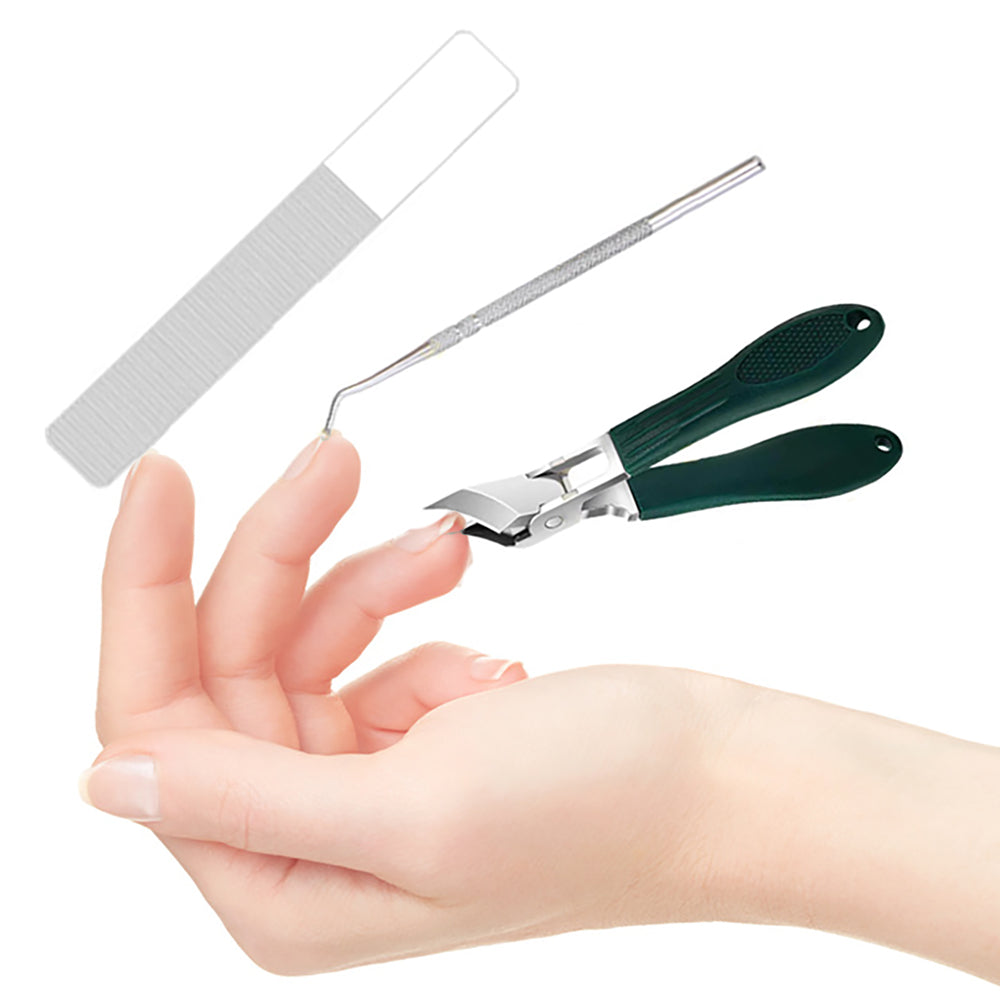 مجموعة من 3 قطع لتقليم الاظافر Set Of 3 Nail Clippers